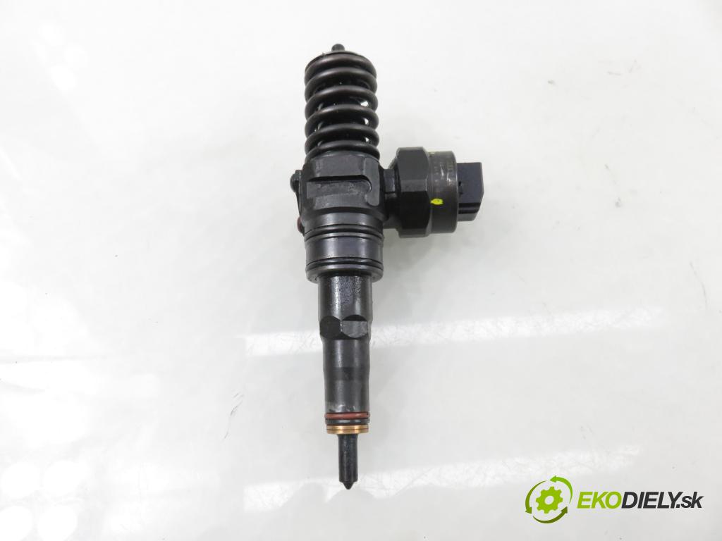 VW PASSAT B5 Variant (3B5) KOMBI 2000 85,00 1.9 TDI - ATJ 1896,00 Vstrekovač 038130073F ; 0414720007 (Vstrekovač paliva)