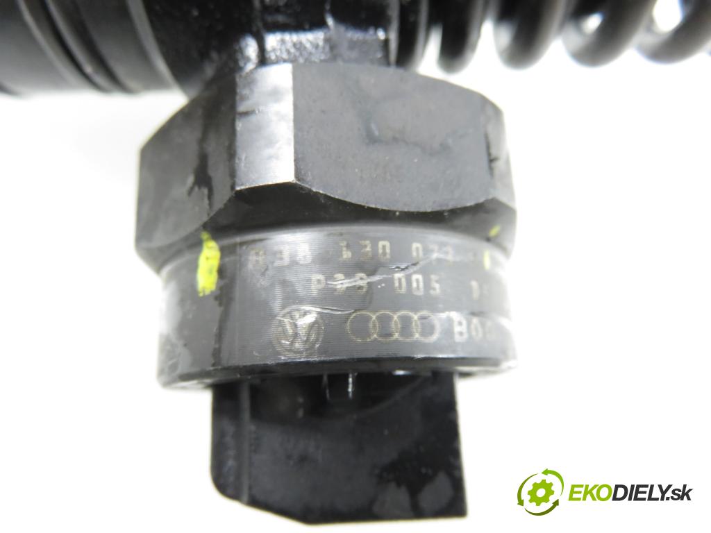 VW PASSAT B5 Variant (3B5) KOMBI 2000 85,00 1.9 TDI - ATJ 1896,00 Vstrekovač 038130073F ; 0414720007 (Vstrekovač paliva)