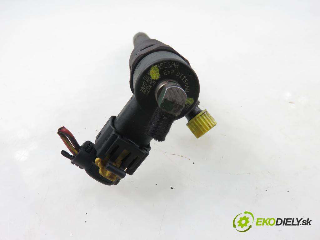 FIAT CROMA (194_) KOMBI 2006 110,00 1.9 D Multijet 150 - 939 A2.000 1910,00 vstrekovač 0445110243 (Vstrekovač paliva)