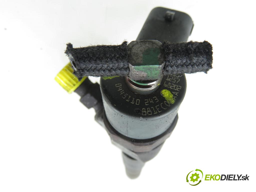 FIAT CROMA (194_) KOMBI 2006 110,00 1.9 D Multijet 150 - 939 A2.000 1910,00 vstrekovač 0445110243 (Vstrekovač paliva)