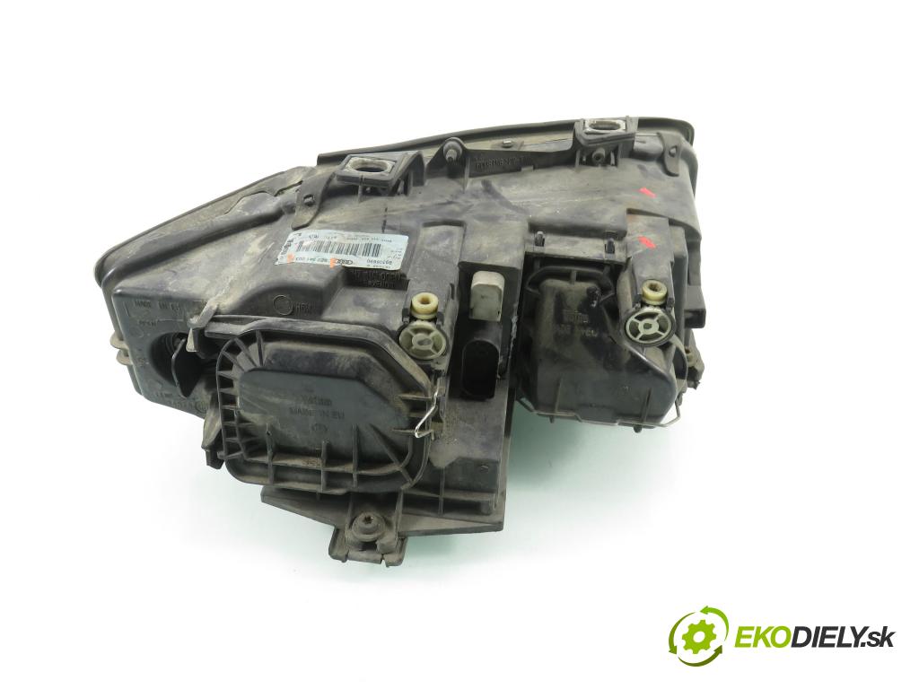 AUDI A4 Avant (8E5, B6) KOMBI 2002 96,00 1.9 TDI - AWX 1896,00 světlo LP 8E0941003F