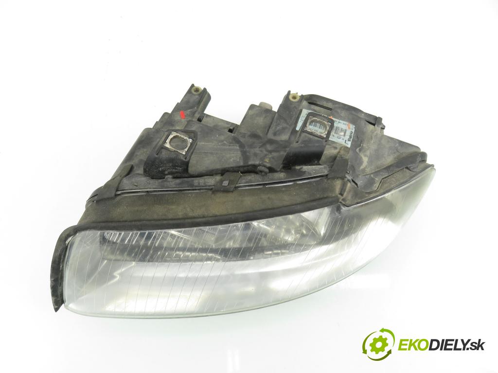 AUDI A4 Avant (8E5, B6) KOMBI 2002 96,00 1.9 TDI - AWX 1896,00 světlo LP 8E0941003F