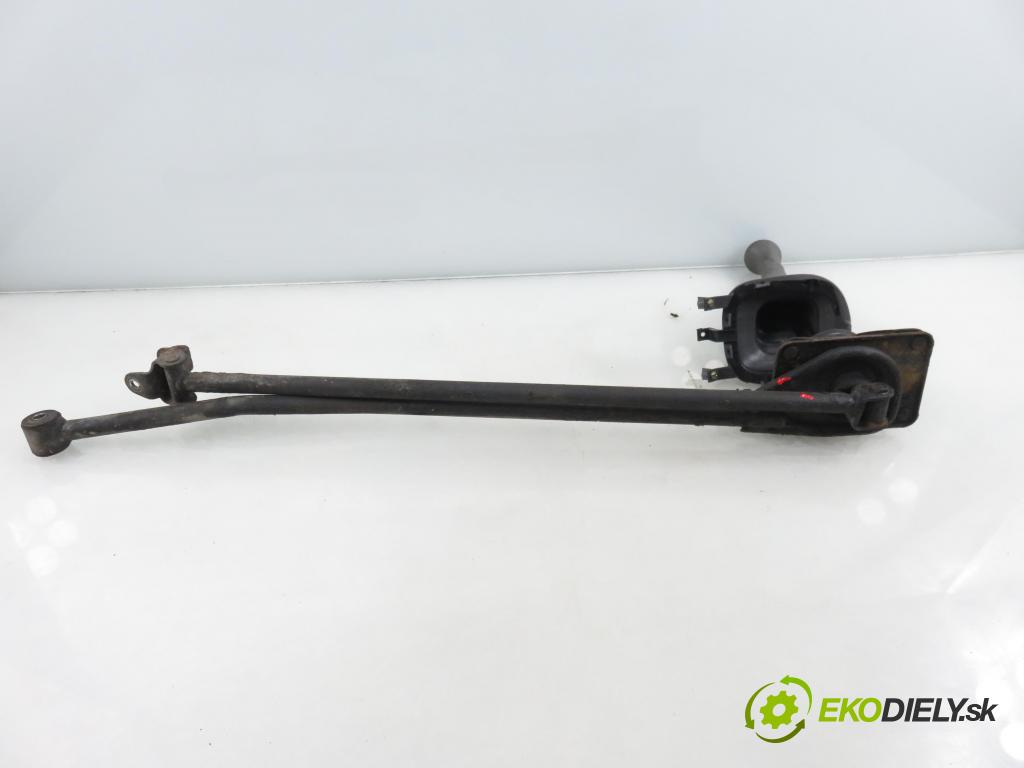 MAZDA DEMIO (DW) HB 1998 46,00 1.3 i 16V (DW3W) - B3 ME 1324,00 ZVEDÁK: