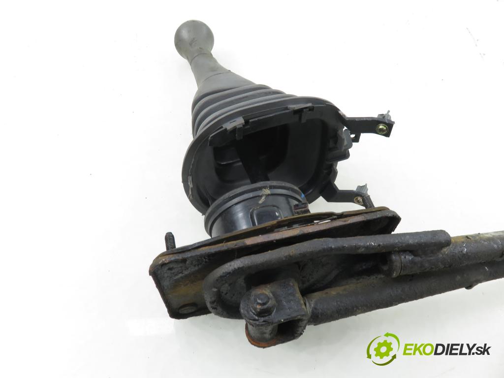 MAZDA DEMIO (DW) HB 1998 46,00 1.3 i 16V (DW3W) - B3 ME 1324,00 ZVEDÁK: