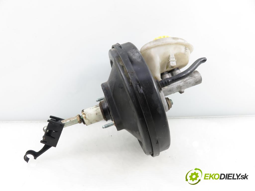 AUDI A4 Avant (8D5, B5) KOMBI 1996 92,00 1.8 - ADR 1781,00 posilovač 8D0612105F (Servočerpadlo)