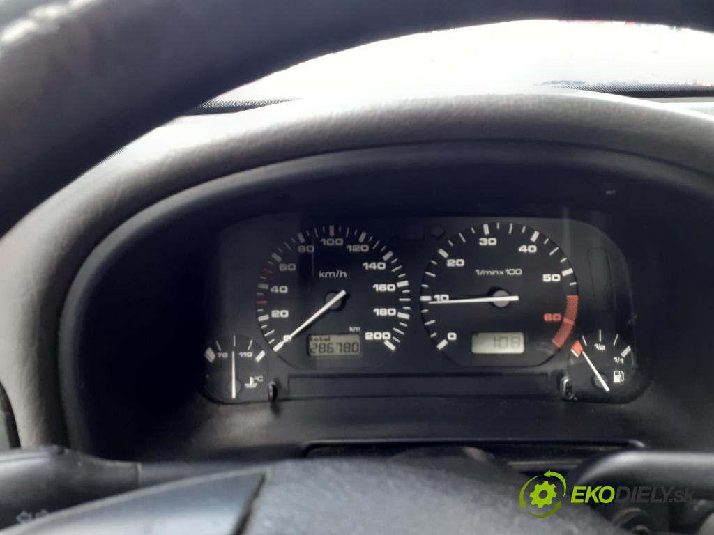 VW POLO (6N1) HB 1996 44,00 1.4 60 1390,00 prístrojovka elektrický 6N0919860P