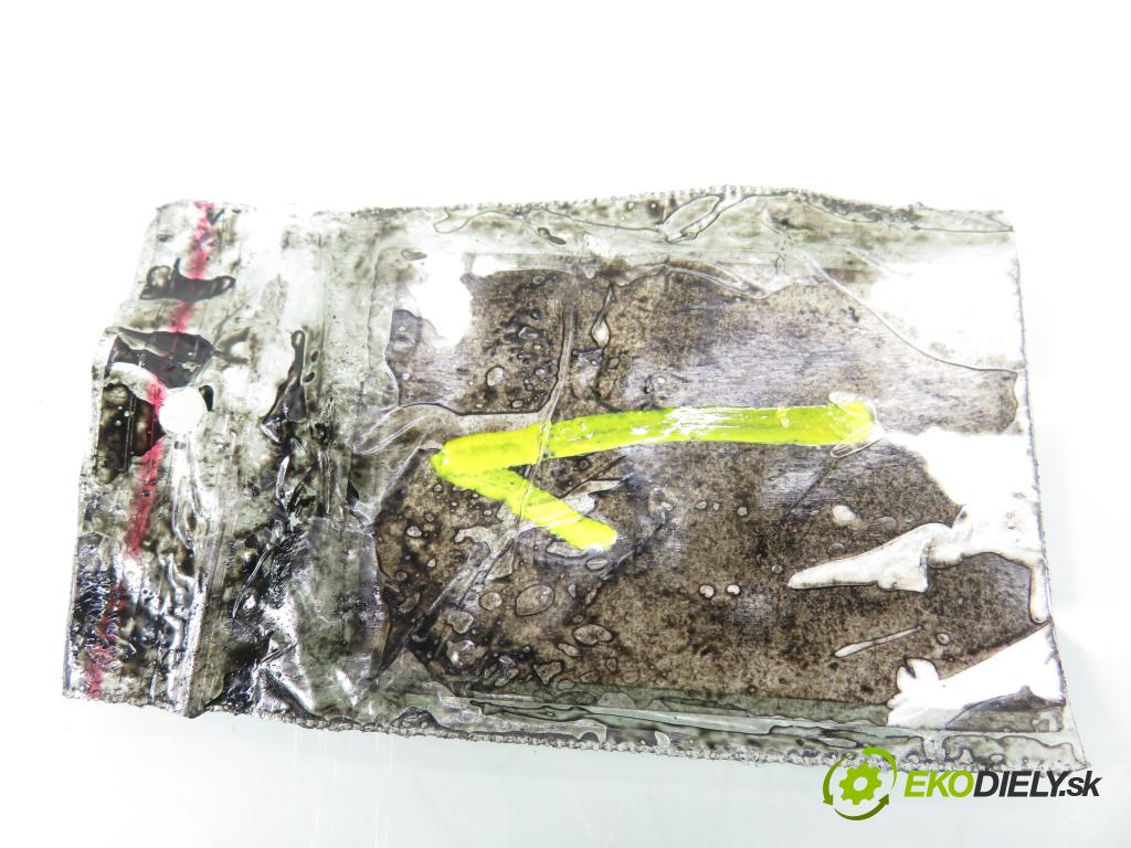 BMW 3 (E46) SEDAN 2003 110,00 320 d 150 - M47 D20 (204D4) 1995,00 vstrekovač 0445110131 ; 7789661 (Vstrekovač paliva)