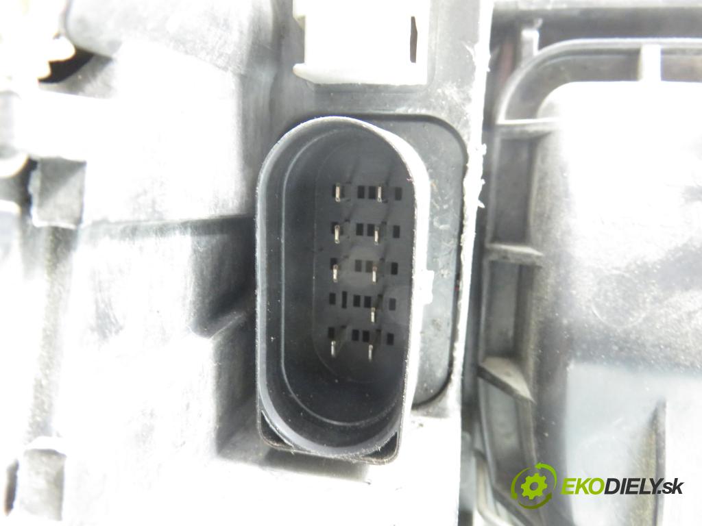 AUDI A4 Avant (8E5, B6) KOMBI 2004 140,00 1.8 T quattro - BEX 1781,00 světlo LP 8E0941003F