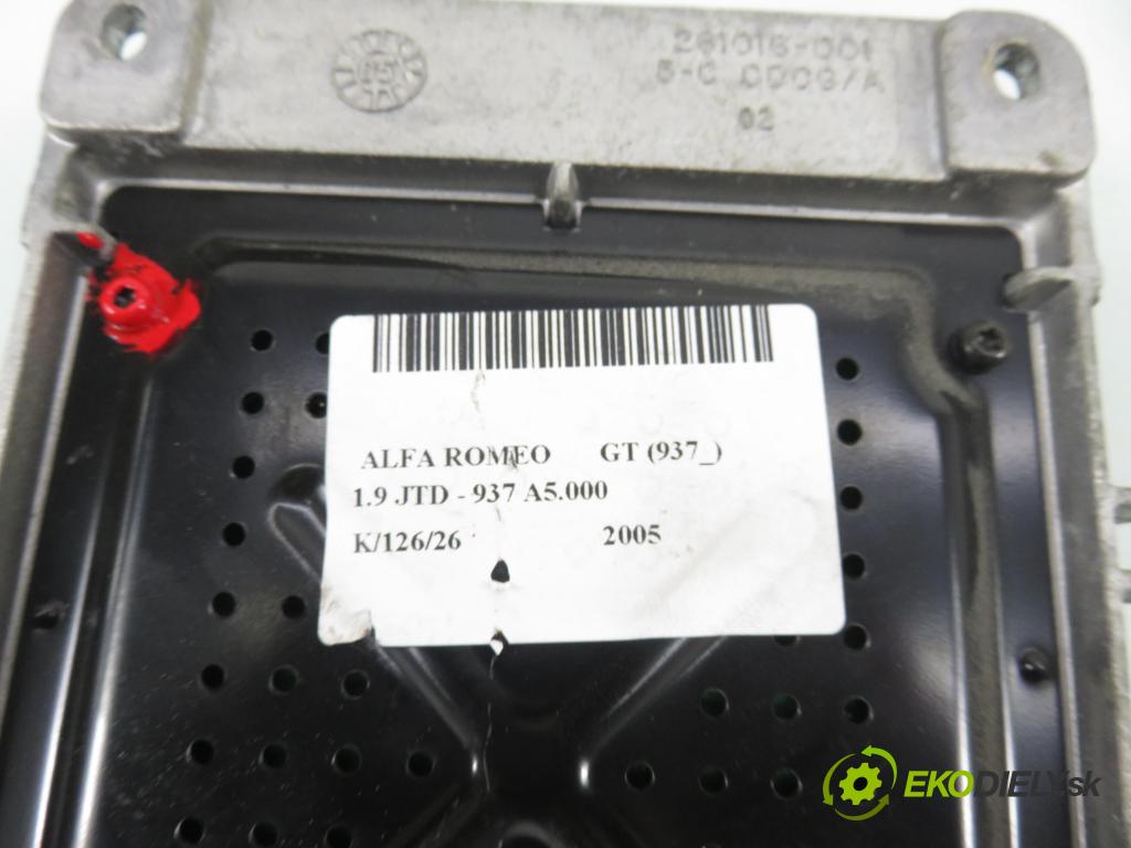 ALFA ROMEO GT (937_) COUPE 2005 110,00 1.9 JTD - 937 A5.000 1910,00 zesilovač 606993570 (Zesilovač)
