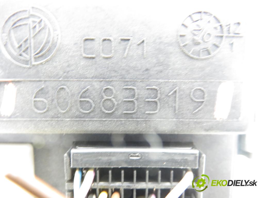 ALFA ROMEO GT (937_) COUPE 2005 110,00 1.9 JTD - 937 A5.000 1910,00 MODUL dveře 60683319