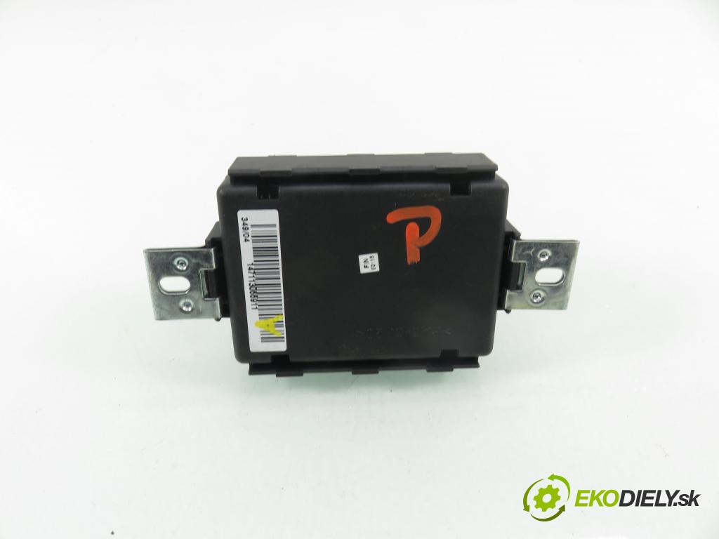 ALFA ROMEO GT (937_) COUPE 2005 110,00 1.9 JTD - 937 A5.000 1910,00 MODUL dveře 60683319