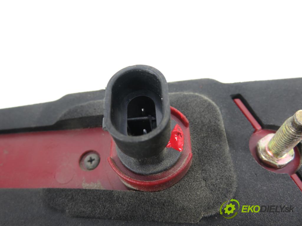 ALFA ROMEO GT (937_) COUPE 2005 110,00 1.9 JTD - 937 A5.000 1910,00 Svetlo pravé zadné 60681558