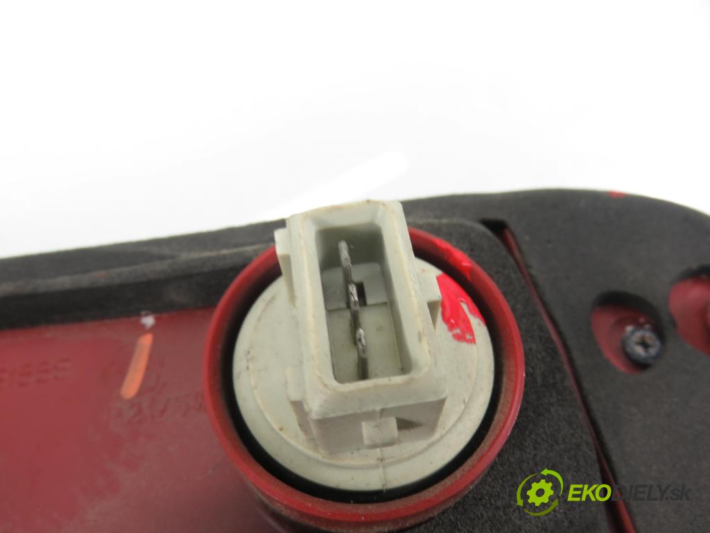 ALFA ROMEO GT (937_) COUPE 2005 110,00 1.9 JTD - 937 A5.000 1910,00 Svetlo pravé zadné 60681558