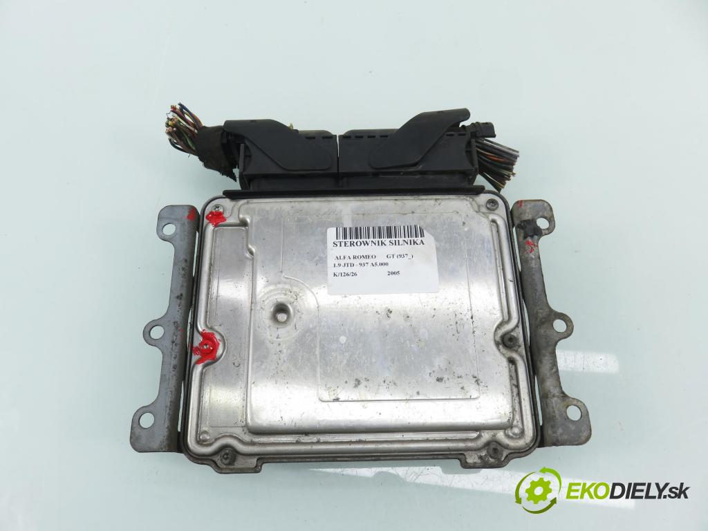 ALFA ROMEO GT (937_) COUPE 2005 110,00 1.9 JTD - 937 A5.000 1910,00 řídící jednotka motora 0281011511 ; 55198809