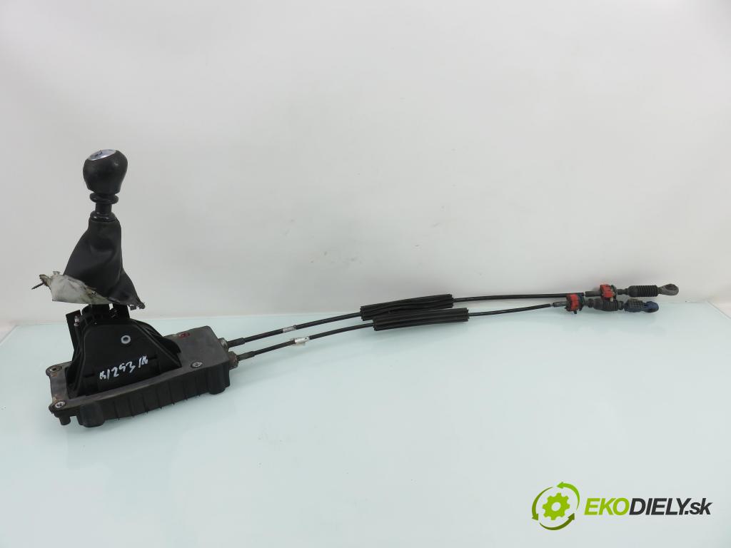 RENAULT MEGANE II Kombi (KM0/1_) KOMBI 2007 96,00 1.9 dCi 131 - F9Q 804 1870,00 ZVEDÁK: 8200732366