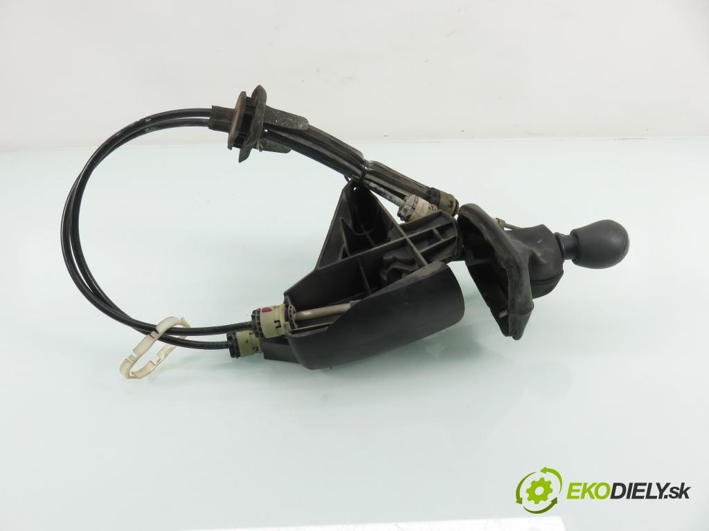 OPEL MOVANO Platforma / podwoyie (X70) FURGON 2004 0,00 2.5 DTi - G9U 754 2464,00 ZVEDÁK: