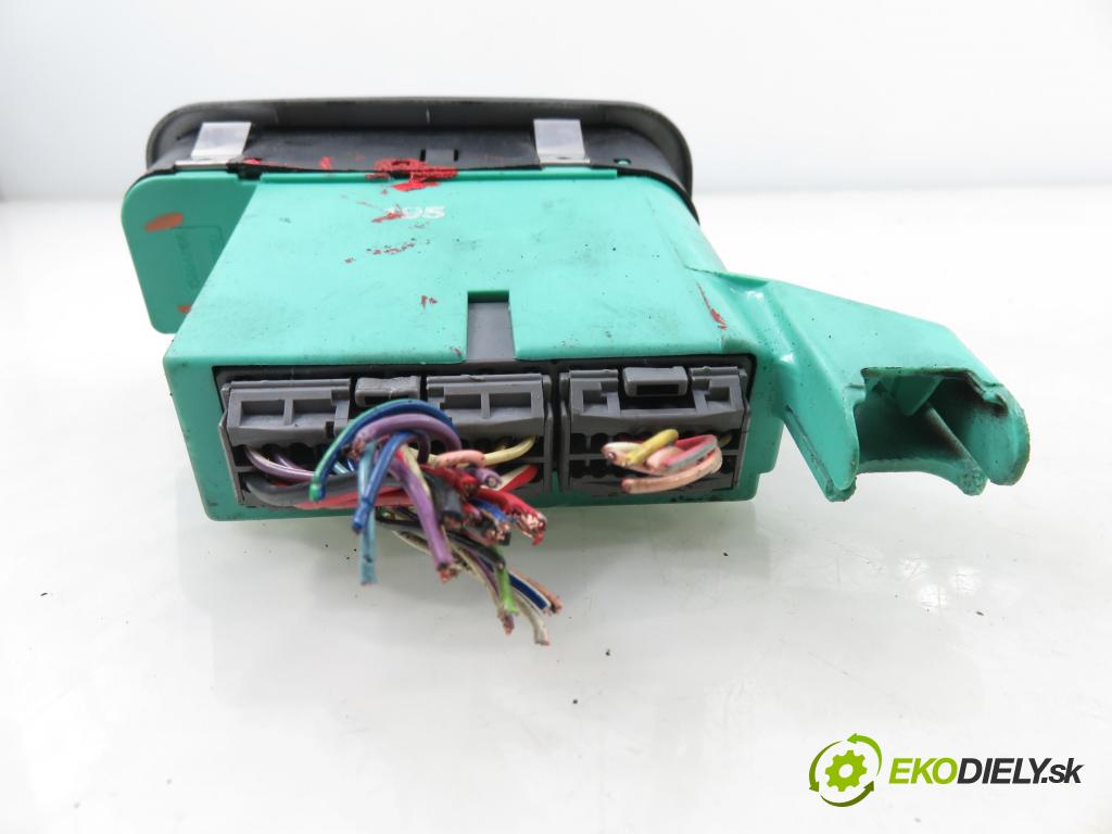 ALFA ROMEO GT (937_) COUPE 2005 110,00 1.9 JTD - 937 A5.000 1910,00 Panel ovládaní oken 156042196