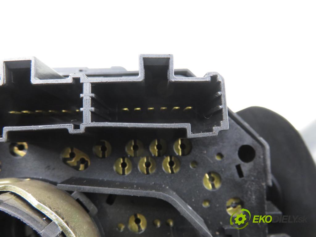 ALFA ROMEO GT (937_) COUPE 2005 110,00 1.9 JTD - 937 A5.000 1910,00 PAKA/ŘAZENÍ/SADA: 01560405760