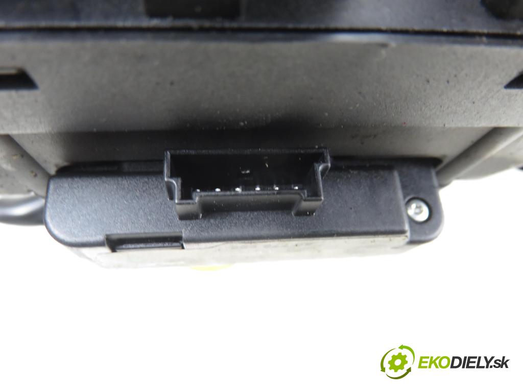 ALFA ROMEO GT (937_) COUPE 2005 110,00 1.9 JTD - 937 A5.000 1910,00 PAKA/ŘAZENÍ/SADA: 01560405760