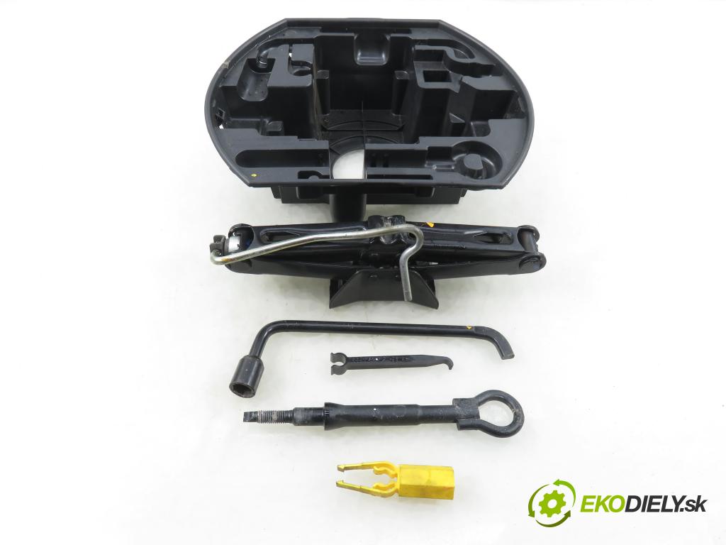 CITROEN C3 II (SC_) HB 2010 50,00 1.4 HDi 8V 70 - 8HZ (DV4TD) 1398,00 souprava KOLA NÁHRADNÍ: 9655342680