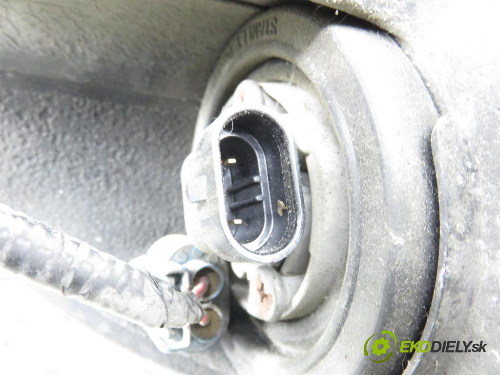 HONDA CIVIC VII Hatchback (EU, EP, EV) HB 2004 55,00 1.4 i 75 - D14Z6 1396,00 Svetlo PP