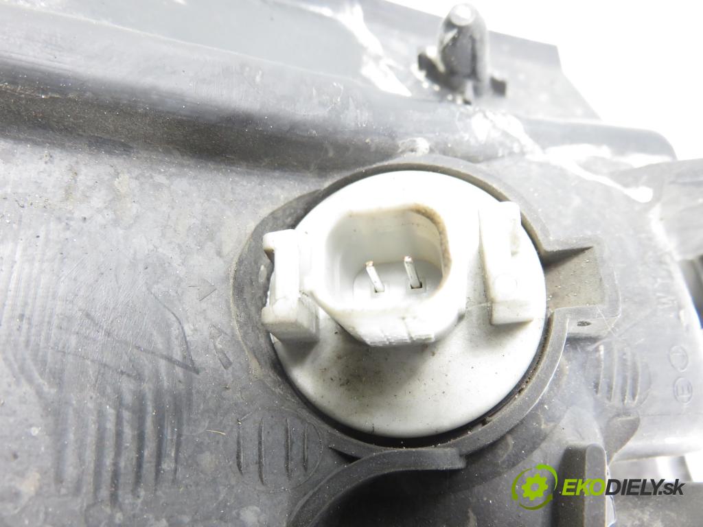 HONDA CIVIC VII Hatchback (EU, EP, EV) HB 2004 55,00 1.4 i 75 - D14Z6 1396,00 Svetlo PP