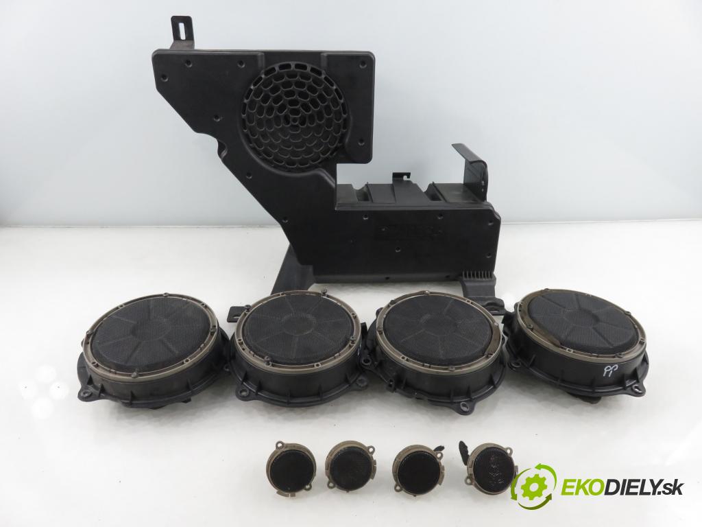 CITROEN C5 III Break (RW_) KOMBI 2008 150,00 2.7 HDi - DT17ED4 2720,00 subwoofer 9662532980 ; 9654819580 (Audio zariadenie)