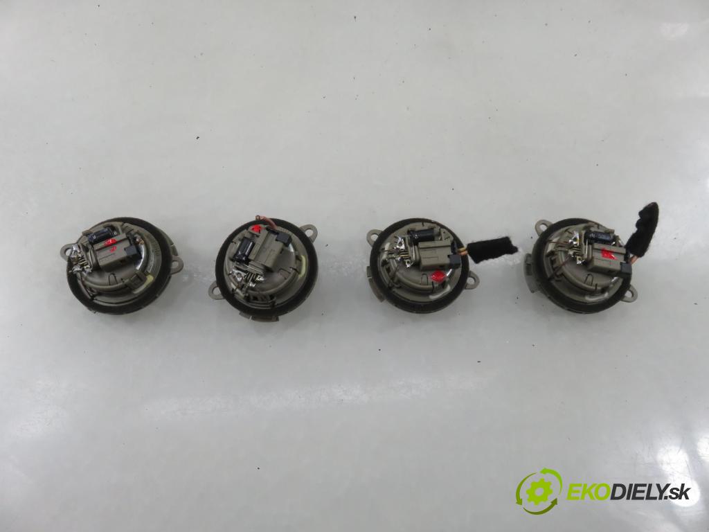 CITROEN C5 III Break (RW_) KOMBI 2008 150,00 2.7 HDi - DT17ED4 2720,00 subwoofer 9662532980 ; 9654819580 (Audio zariadenie)