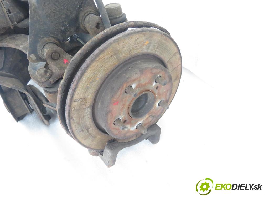 TOYOTA AURIS TOURING SPORTS (_E18_) KOMBI 2014 91,00 2.0 D-4D 124 (ADE186_) - 1AD-FTV 1998,00 ZADNÍ: