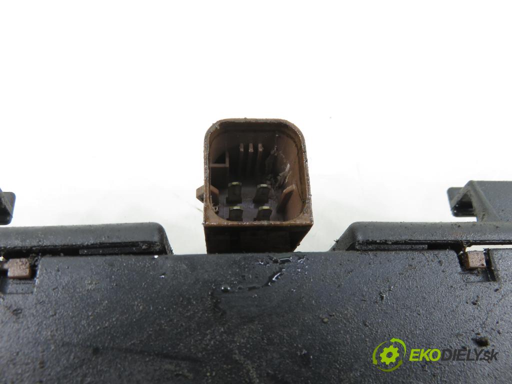 PEUGEOT 207 (WA_, WC_) HB 2007 54,00 1.4 - KFV (TU3A) 1360,00 cívka zapalovací 0040102048