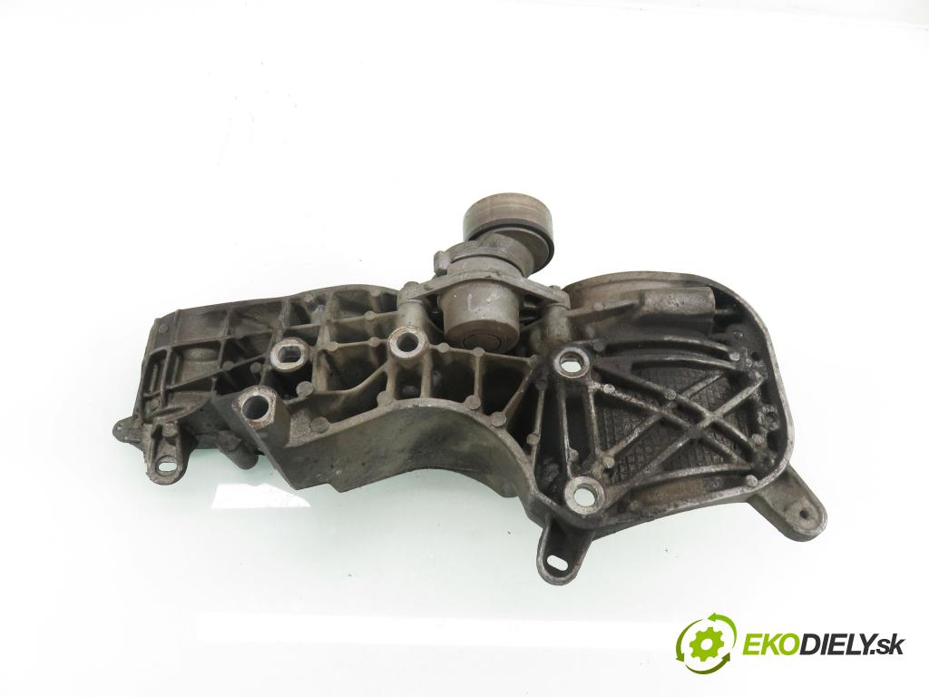 DACIA SANDERO HB 2011 64,00 1.6 - K7M 710 1598,00 uchycení alternátora 8200941114