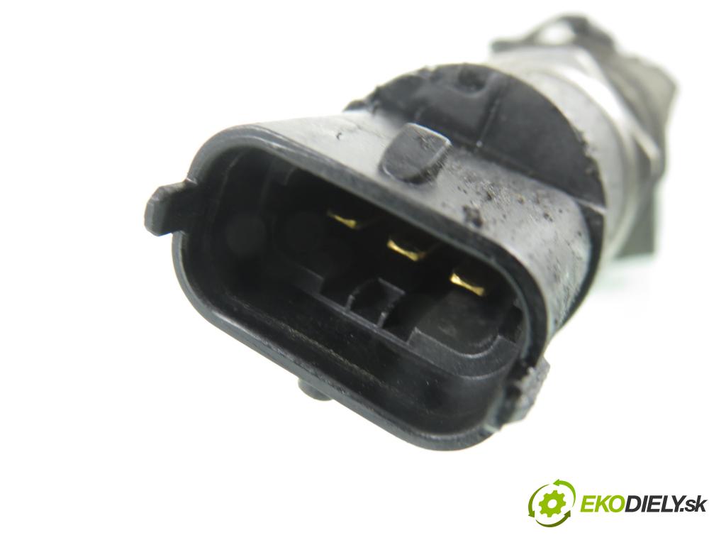 TOYOTA YARIS (_P1_) HB 2001 55,00 1.4 D-4D (NLP10_) - 1ND-TV 1364,00 Lišta vstrekovacia 2381033010 ; 0281002507 ; 0445214032 (Vstrekovacia lišta)