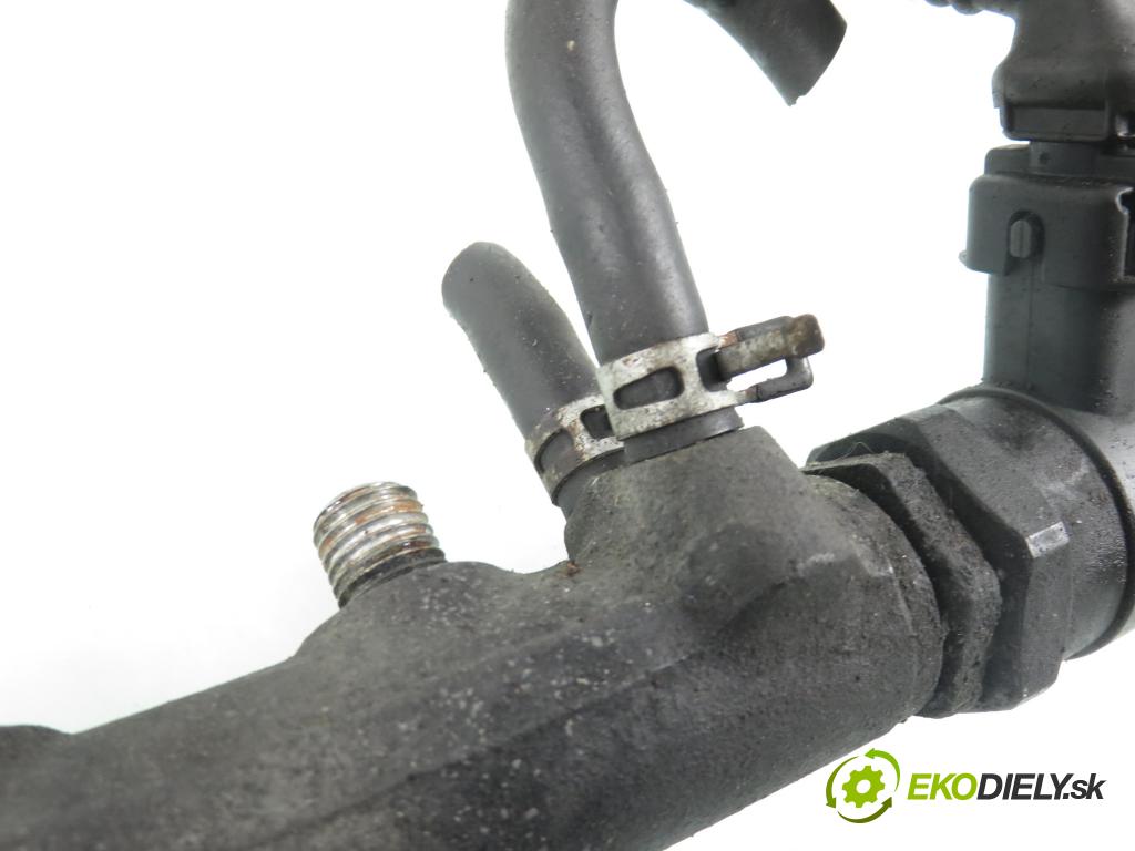 TOYOTA YARIS (_P1_) HB 2001 55,00 1.4 D-4D (NLP10_) - 1ND-TV 1364,00 Lišta vstrekovacia 2381033010 ; 0281002507 ; 0445214032 (Vstrekovacia lišta)