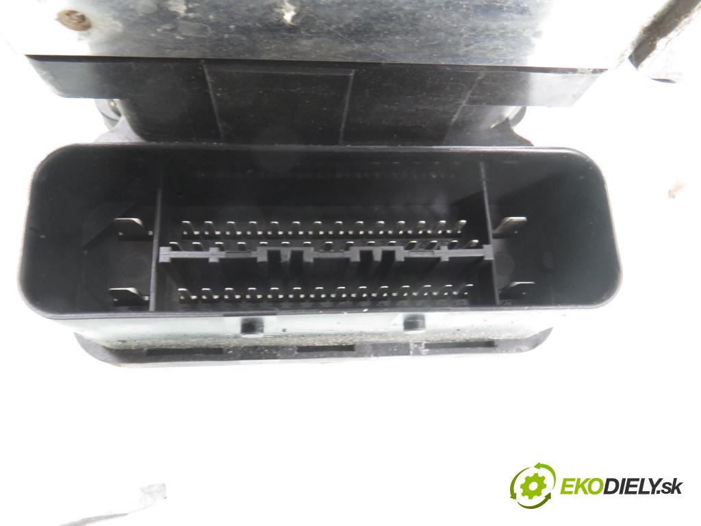 AUDI Q7 (4L) SUV 2007 171,00 3.0 TDI quattro - BUG 2967,00 pumpa ABS 4L0614517A ; 10092603023 ; 4L0614517A (Pumpa ABS)