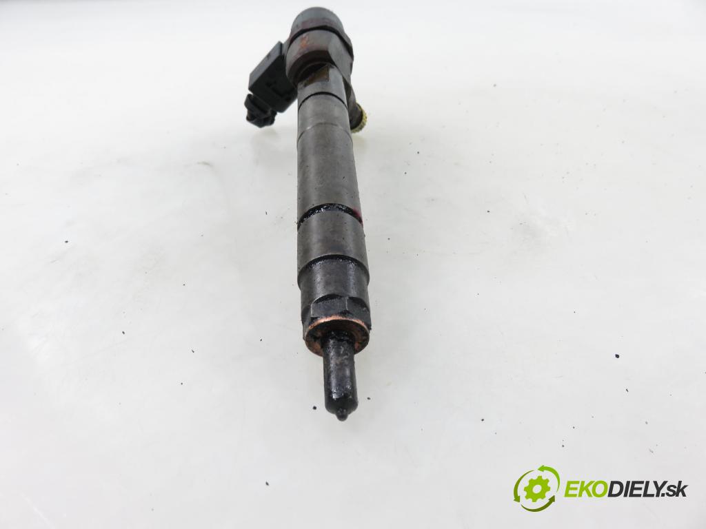 MERCEDES-BENZ KLASA S (W220) SEDAN 2003 191,00 S 400 CDI V8 260 - OM 628.960 3996,00 vstrekovač 0445110104 ; 6280700487 (Vstrekovač paliva)