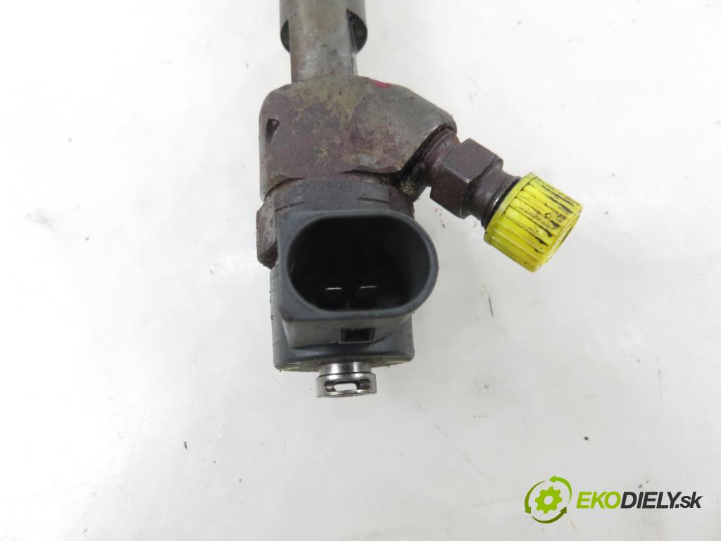 MERCEDES-BENZ KLASA S (W220) SEDAN 2003 191,00 S 400 CDI V8 260 - OM 628.960 3996,00 vstrekovač 0445110104 ; 6280700487 (Vstrekovač paliva)