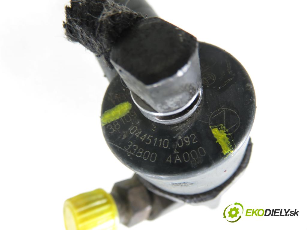 KIA SORENTO I (JC) SUV 2003 103,00 2.5 CRDi 140 - D4CB 2497,00 vstrekovač 0445110092 ; 338004A000 (Vstrekovač paliva)