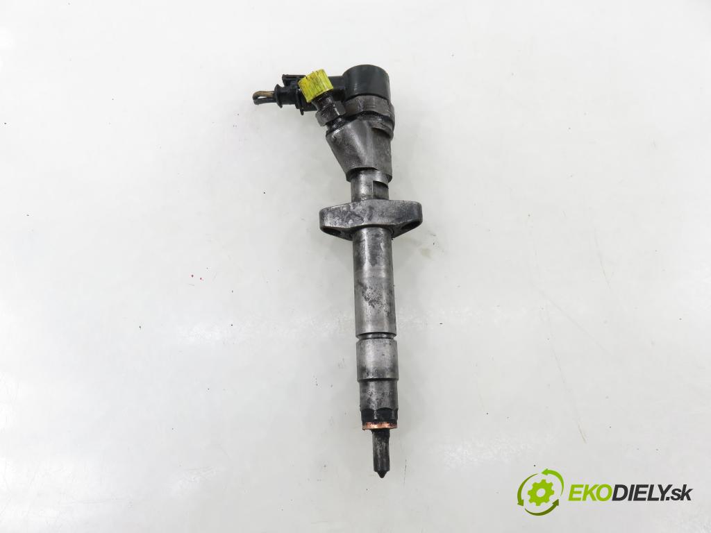 RENAULT MASTER II Skrzynia (FD) FURGON 2006 66,00 2.2 dCI 90 - G9T 750 2188,00 vstrekovač 0445110102 (Vstrekovač paliva)