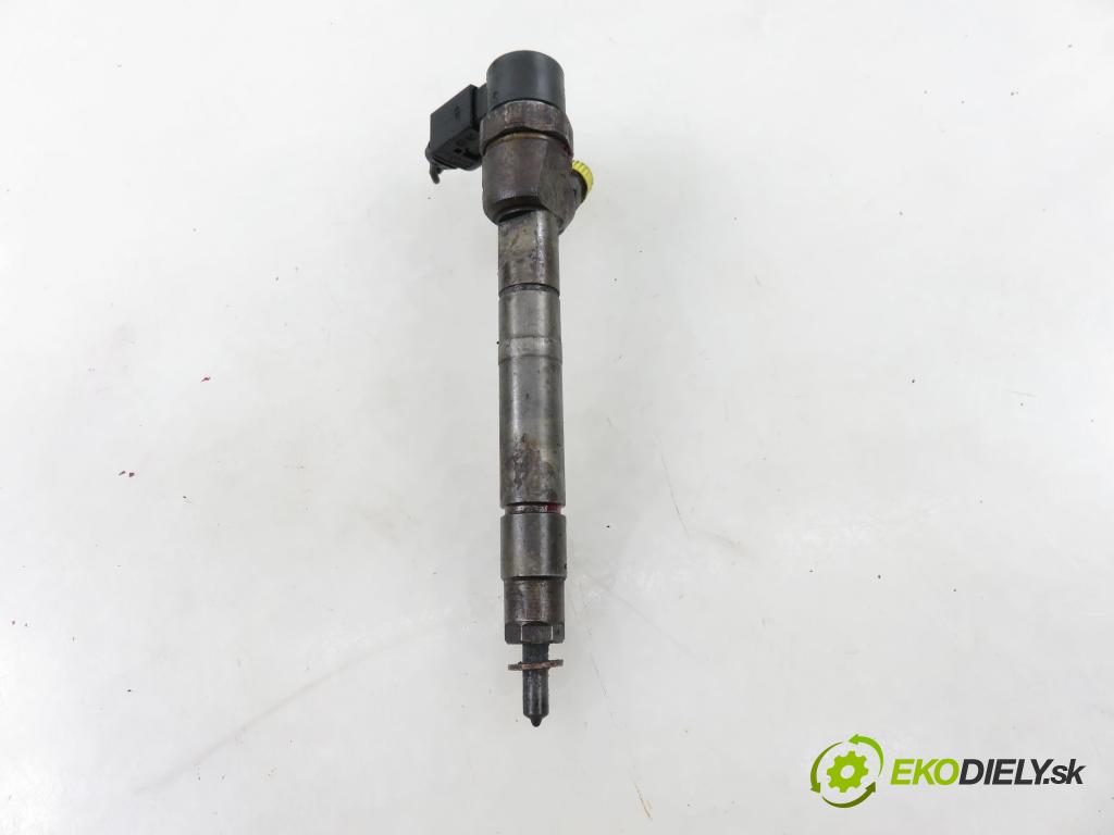 MERCEDES-BENZ KLASA S (W220) SEDAN 2003 191,00 S 400 CDI V8 260 - OM 628.960 3996,00 vstrekovač 0445110104 ; 6280700487 (Vstrekovač paliva)