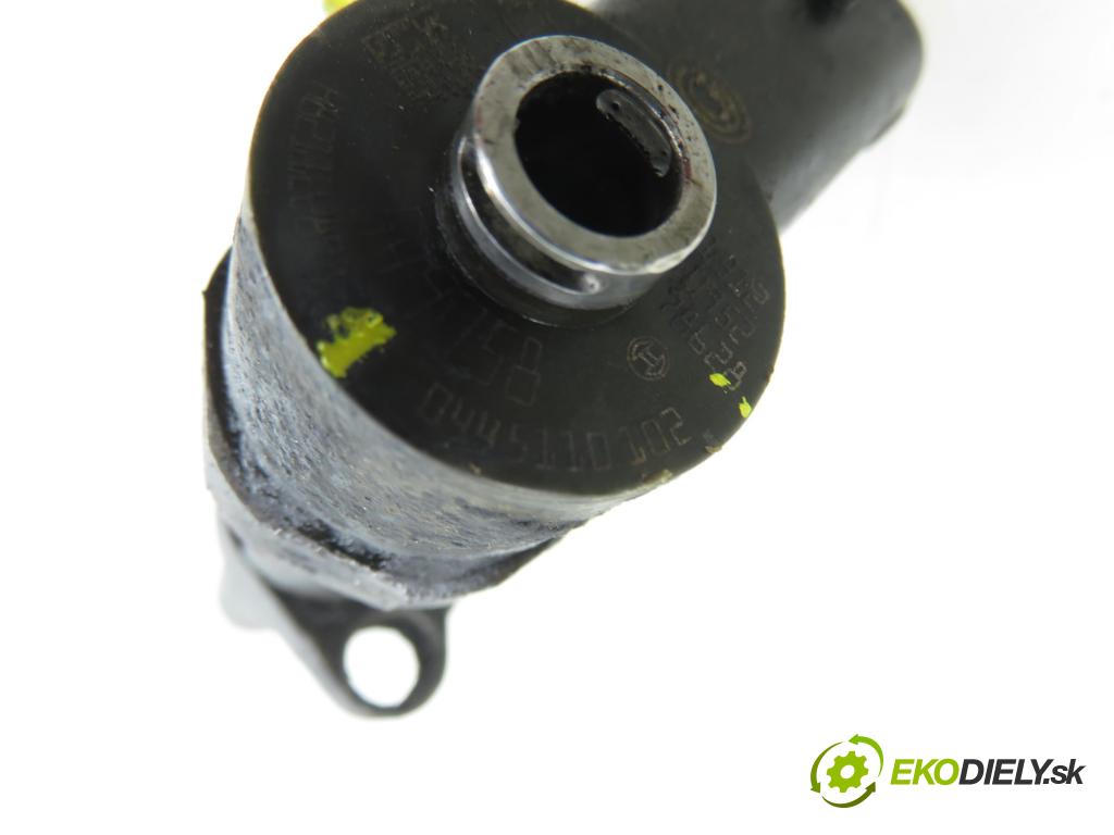 RENAULT MASTER II Skrzynia (FD) FURGON 2006 66,00 2.2 dCI 90 - G9T 750 2188,00 vstrekovač 0445110102 (Vstrekovač paliva)