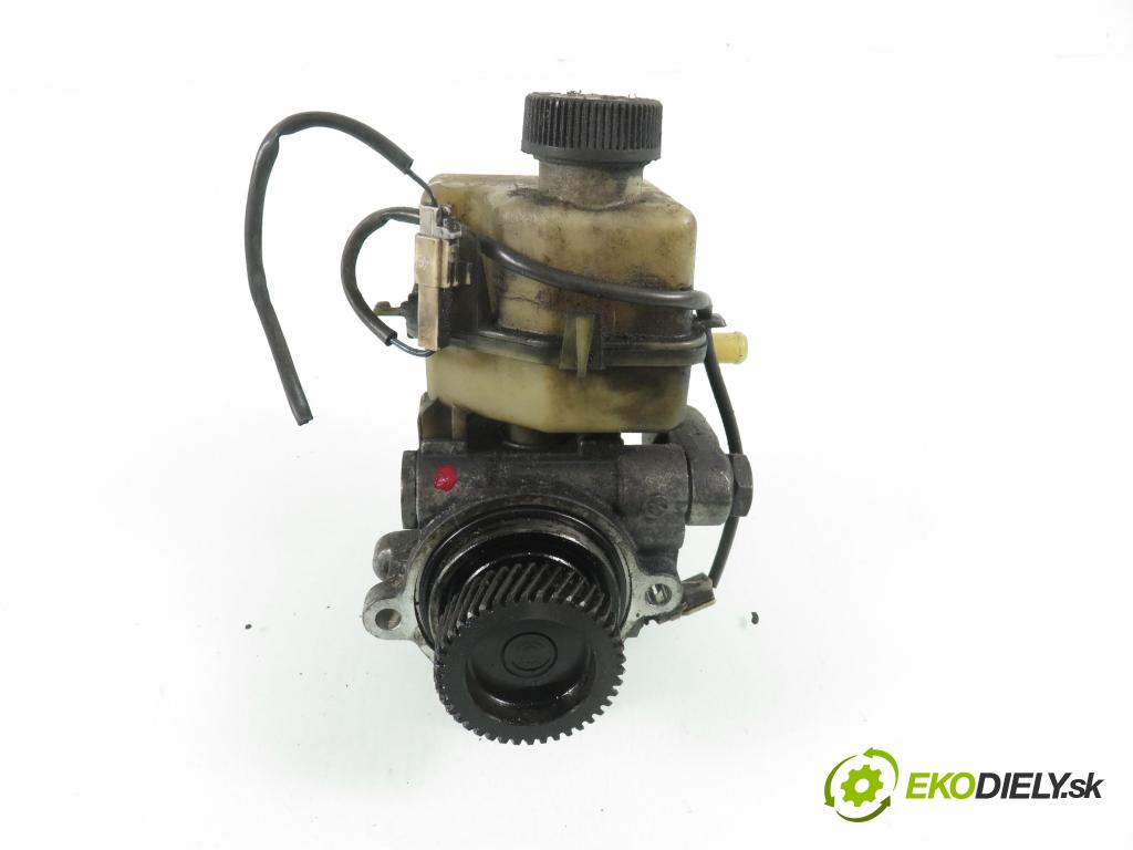 MAZDA 5 (CR19) MINIVAN 2009 105,00 2.0 MZR-CD 143 - RF7J 1998,00 Pumpa servočerpadlo  (Servočerpadlo)