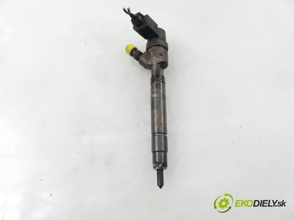 MERCEDES-BENZ KLASA S (W220) SEDAN 2003 191,00 S 400 CDI V8 260 - OM 628.960 3996,00 vstrekovač 0445110104 ; 6280700487 (Vstrekovač paliva)