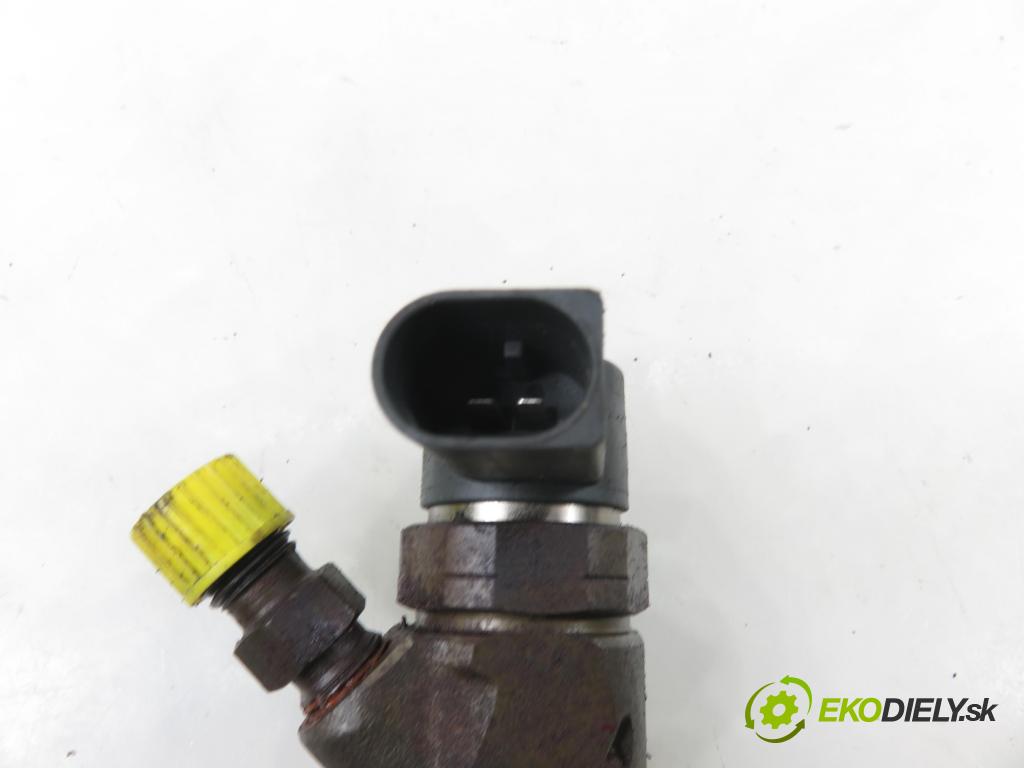 MERCEDES-BENZ KLASA S (W220) SEDAN 2003 191,00 S 400 CDI V8 260 - OM 628.960 3996,00 vstrekovač 0445110104 ; 6280700487 (Vstrekovač paliva)