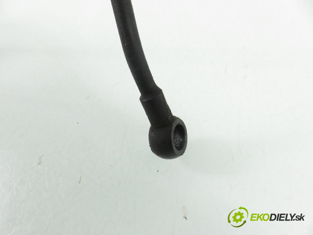 HYUNDAI TUCSON (JM) SUV 2006 83,00 2.0 CRDi 4WD 113 - D4EA 1991,00 trubka olejový