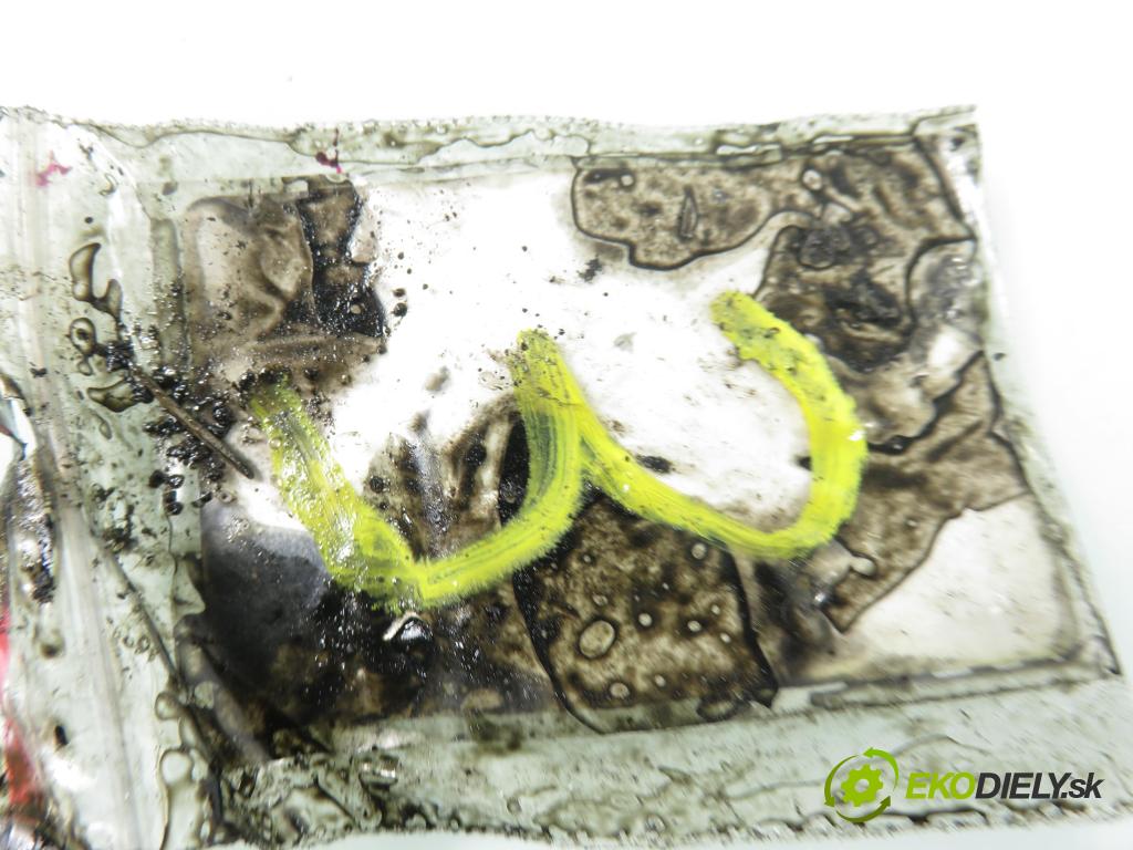 FORD FOCUS II (DA_, HCP) HB 2005 85,00 1.8 TDCi 115 - KKDA 1753,00 vstrekovač 4M5Q9F593AD (Vstrekovač paliva)