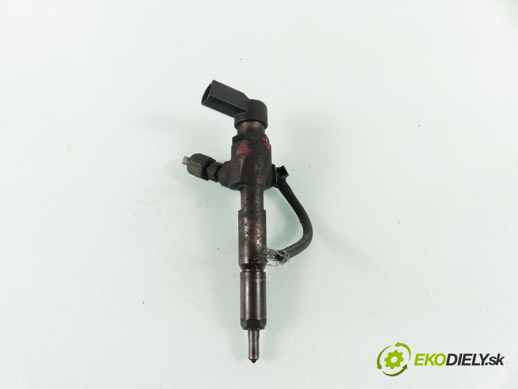 FORD FOCUS II (DA_, HCP) HB 2005 85,00 1.8 TDCi 115 - KKDA 1753,00 vstrekovač 4M5Q9F593AD (Vstrekovač paliva)