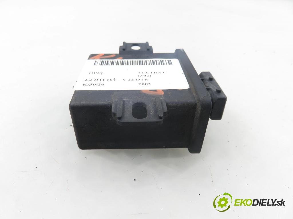 OPEL VECTRA C (Z02) SEDAN 2002 92,00 2.2 DTI 16V 125 - Y 22 DTR 2172,00 řídící jednotka světla 24417112