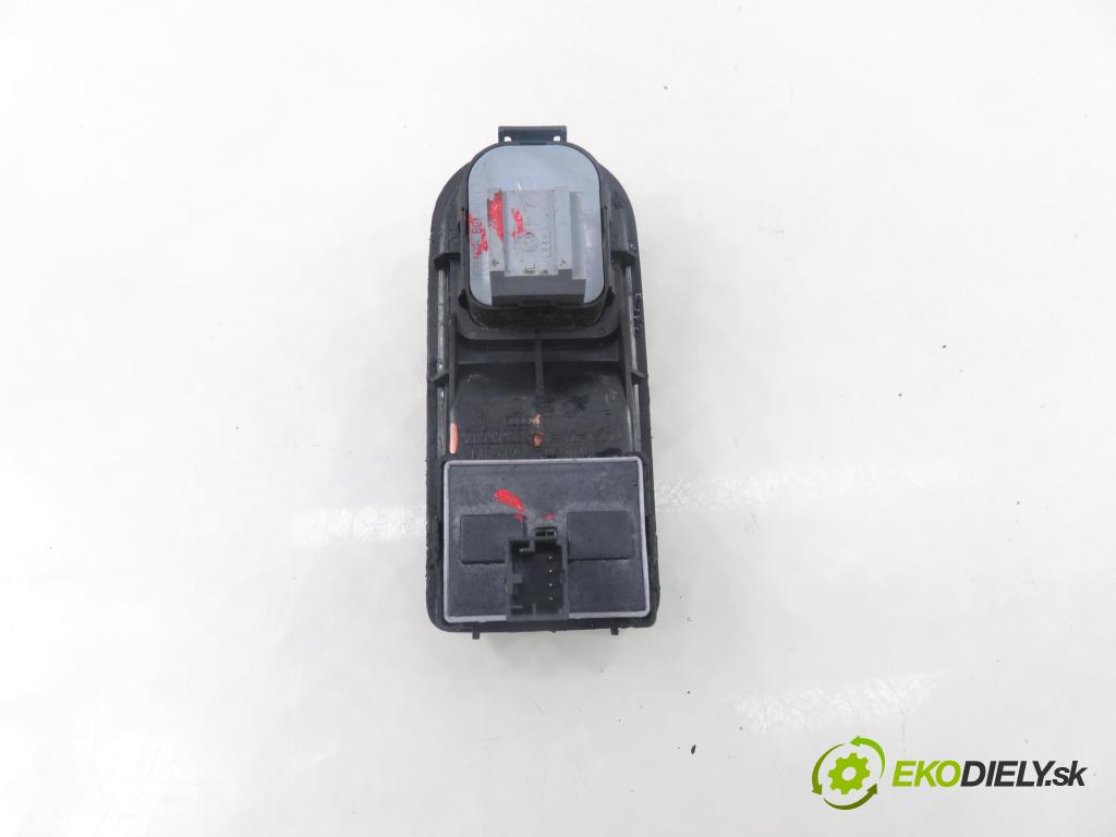 VW TRANSPORTER V Skrzynia (7HA, 7HH, 7EA, 7EH) FURGON 2004 77,00 1.9 TDI PD 105 - AXB 1896,00 Panel ovládania okien 7H5959539