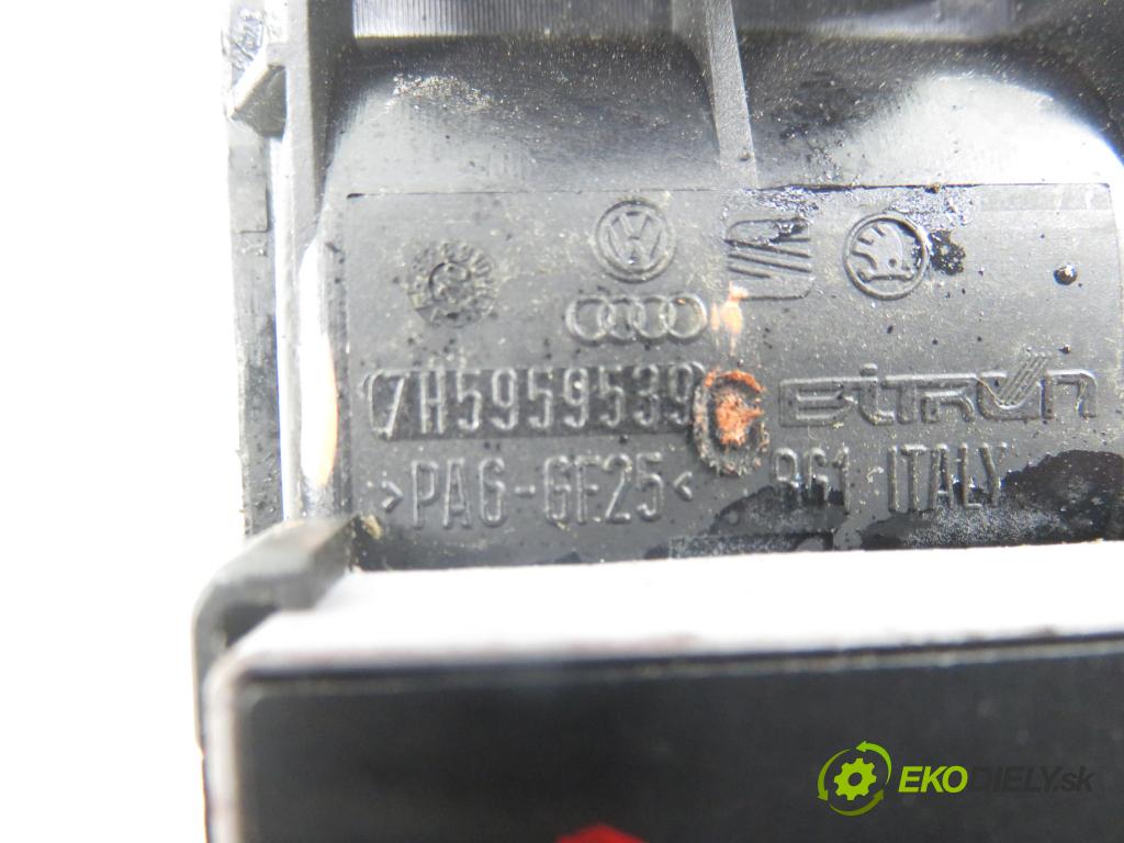 VW TRANSPORTER V Skrzynia (7HA, 7HH, 7EA, 7EH) FURGON 2004 77,00 1.9 TDI PD 105 - AXB 1896,00 Panel ovládania okien 7H5959539