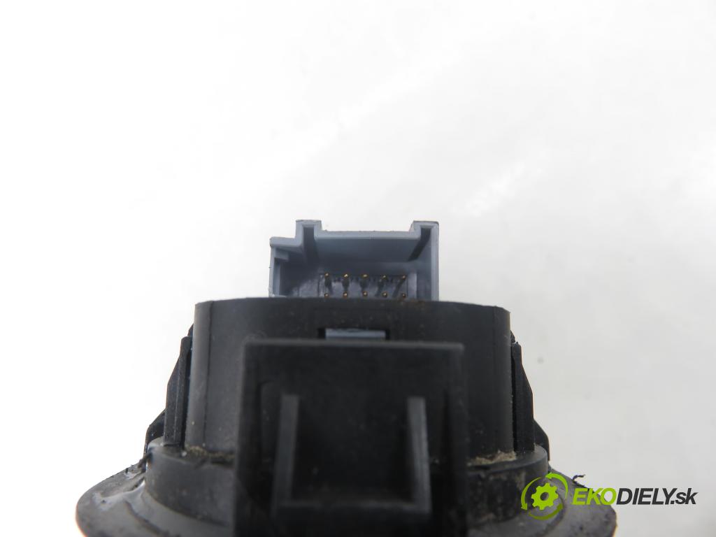 VW TRANSPORTER V Skrzynia (7HA, 7HH, 7EA, 7EH) FURGON 2004 77,00 1.9 TDI PD 105 - AXB 1896,00 Panel ovládania okien 7H5959539